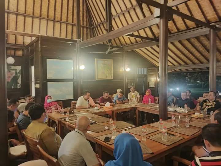 BERSAMA GUBERNUR NTB DAN PARA KEPALA OPD, DIREKTUR RSJMS BERKUNJUNG KE MXGP SAMOTA SUMBAWA